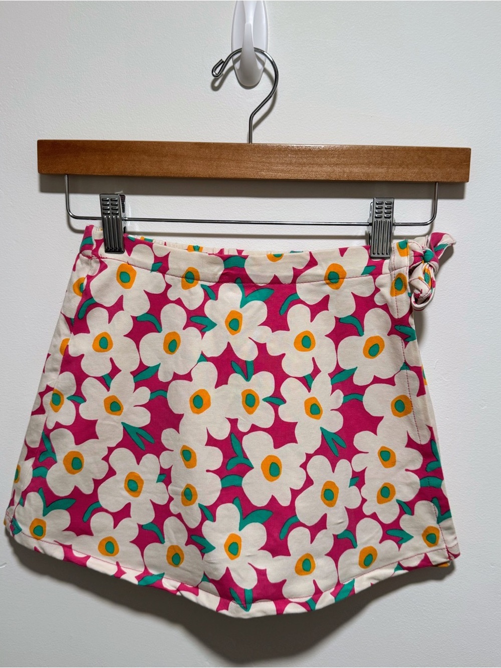 Hanna Andersson Floral Print Girls Skort in Cream & Fuchsia